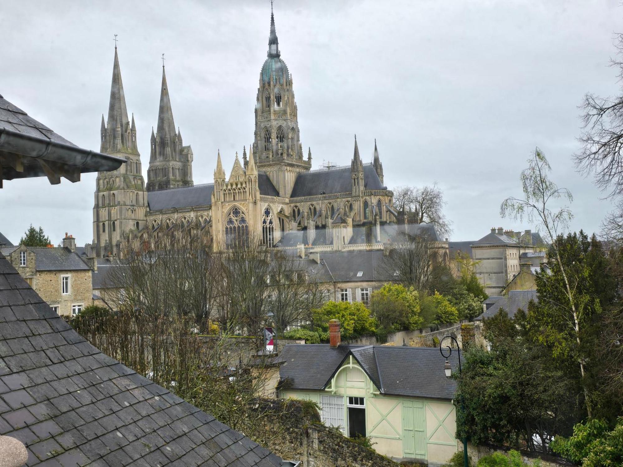Le Castel Guesthouse Bayeux Dış mekan fotoğraf
