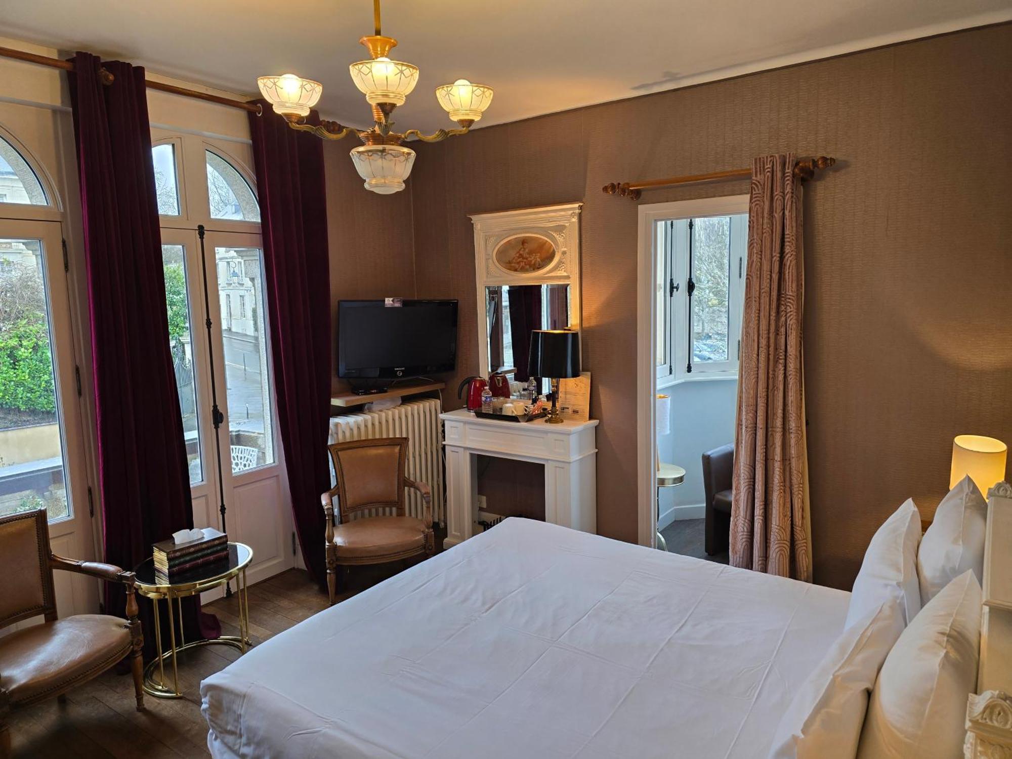Le Castel Guesthouse Bayeux Dış mekan fotoğraf