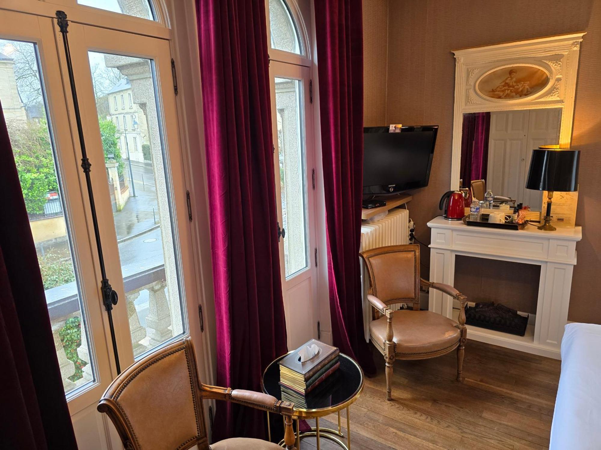 Le Castel Guesthouse Bayeux Dış mekan fotoğraf