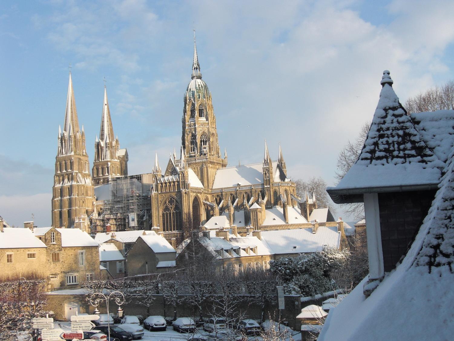 Le Castel Guesthouse Bayeux Dış mekan fotoğraf