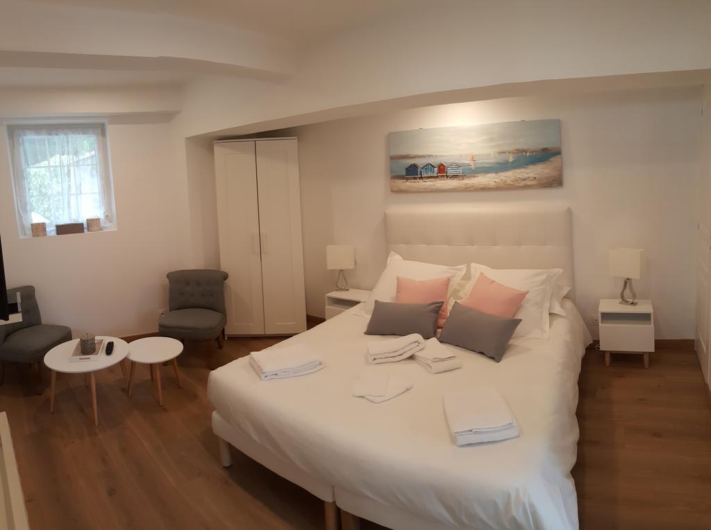 Le Castel Guesthouse Bayeux Dış mekan fotoğraf